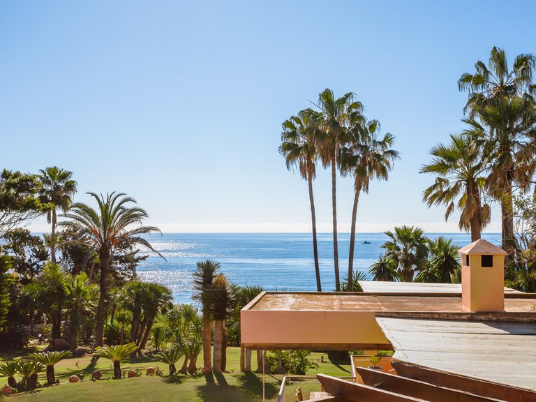 Villa for Sale in Estepona East, Estepona, Malaga 23