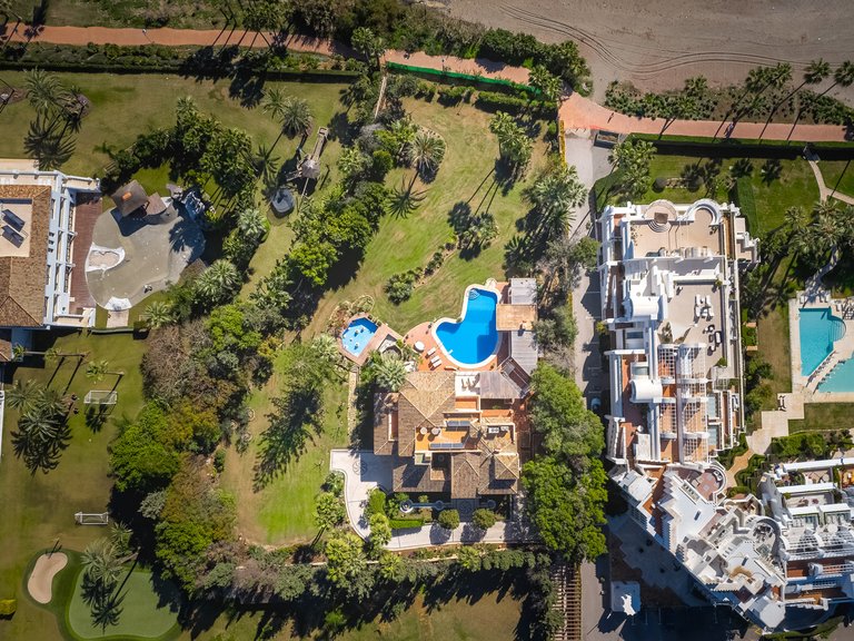 Villa for Sale in Estepona East, Estepona, Malaga 4