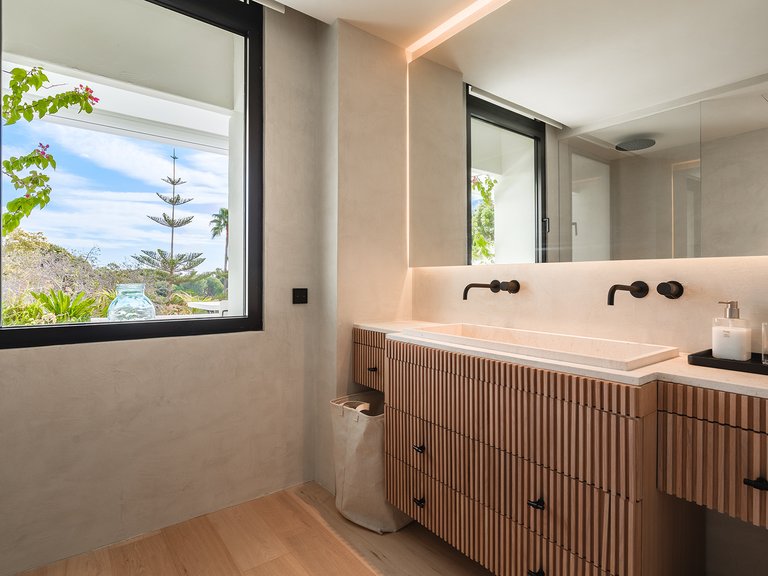 Apartment for Sale in Marbella, Malaga 19