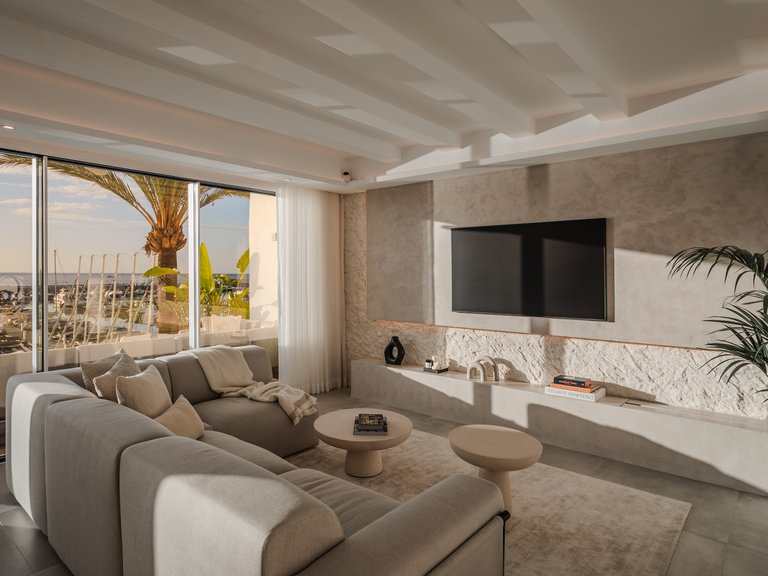 Penthouse for Sale in Marbella, Malaga 25