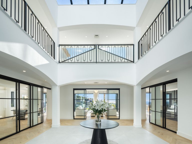 Villa for Sale in Benahavis, Malaga 1