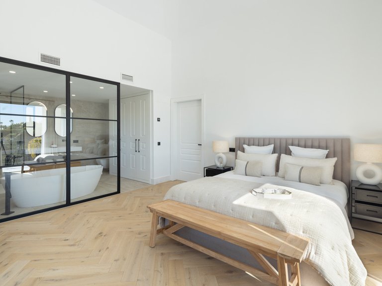 Villa for Sale in Benahavis, Malaga 9