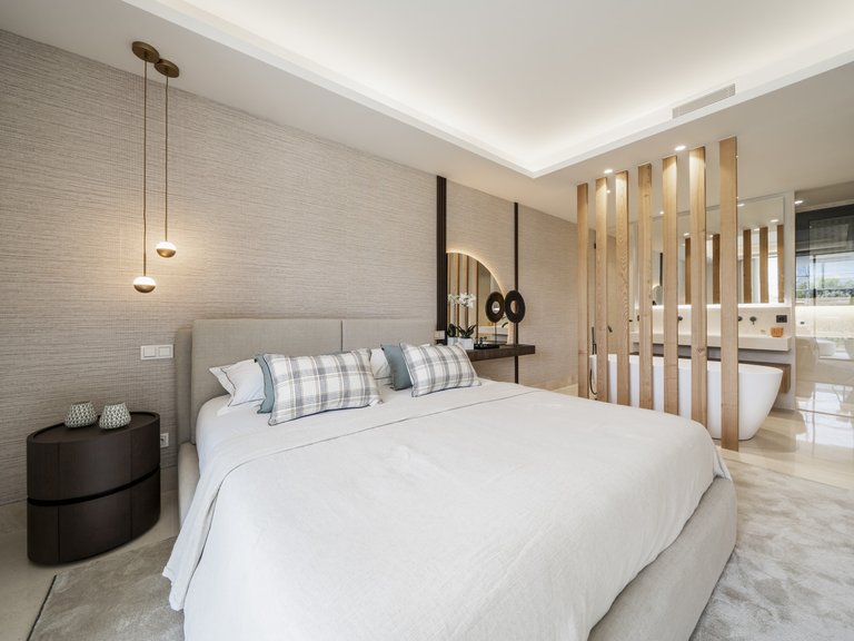 Apartment for Sale in Nueva Andalucia, Marbella, Malaga 17