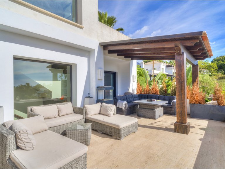 Villa for Sale in Marbella, Malaga 25