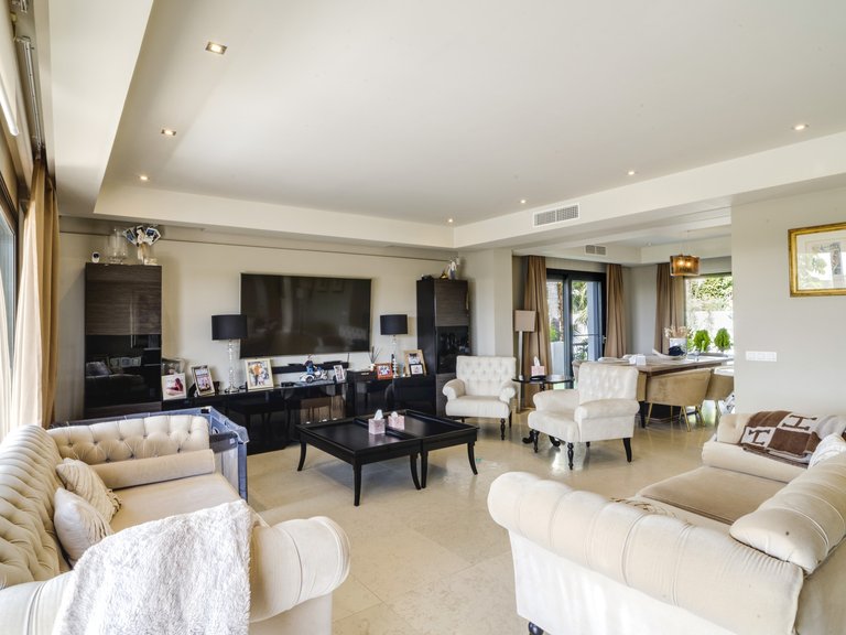 Villa for Sale in Marbella, Malaga 29