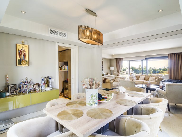 Villa for Sale in Marbella, Malaga 31