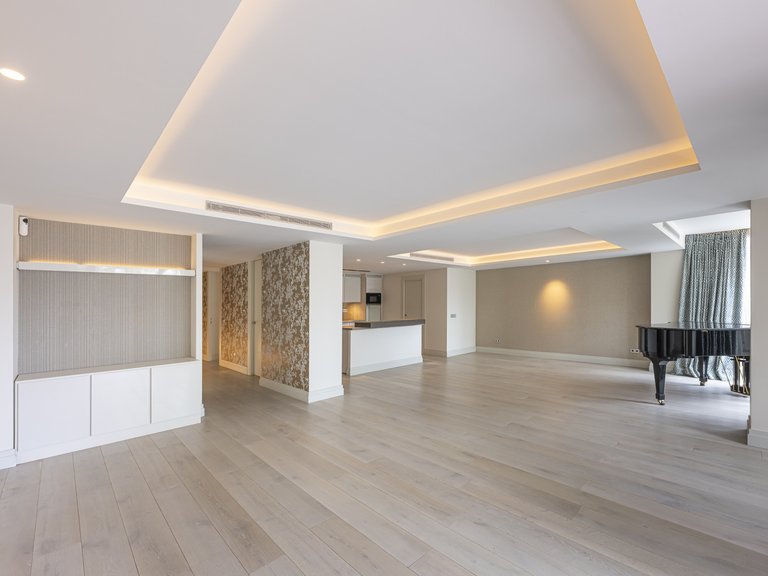 Apartment for Sale in Marbella, Malaga 13