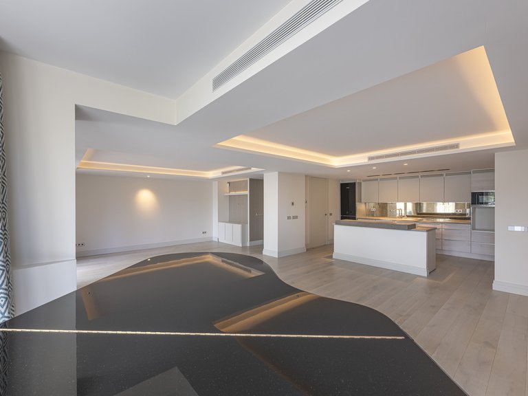 Apartment for Sale in Marbella, Malaga 14