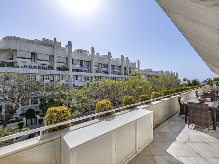 Apartment for Sale in Marbella, Malaga 33