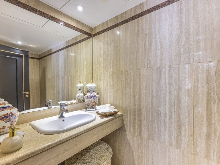 Apartment for Sale in Marbella, Malaga 19