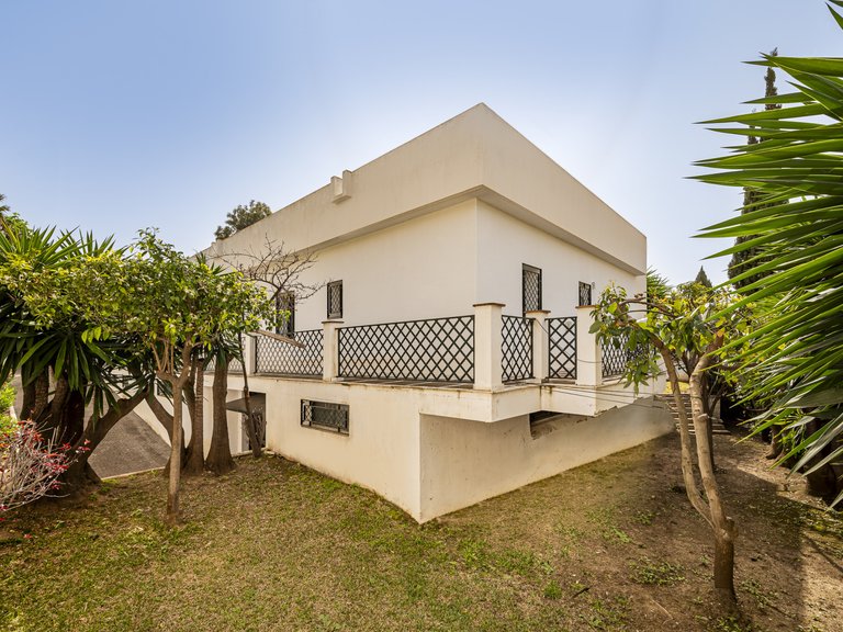 Villa for Sale in Marbella Golden Mile, Marbella, Malaga 22