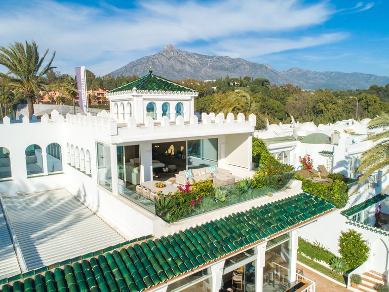 Penthouse for Sale in Marbella Golden Mile, Marbella, Malaga 19