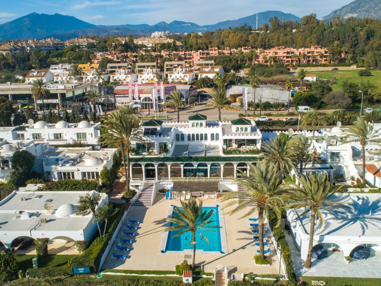 Penthouse for Sale in Marbella Golden Mile, Marbella, Malaga 31