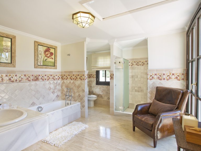 Villa for Sale in Marbella Club Golf Resort, Benahavis, Malaga 39