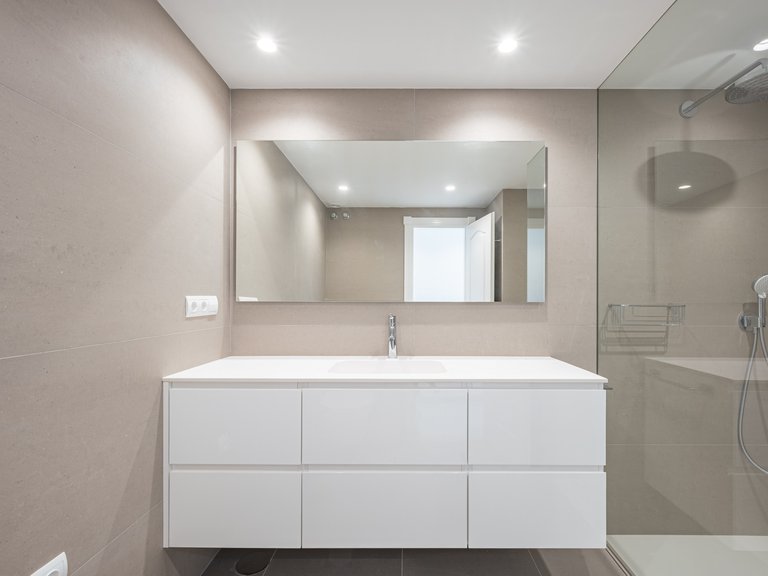 Town House for Sale in Marbella Golden Mile, Marbella, Malaga 32