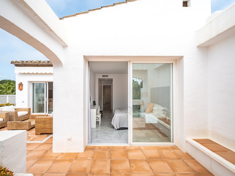 Town House for Sale in Marbella Golden Mile, Marbella, Malaga 18