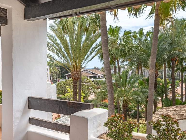 Town House for Sale in Marbella Golden Mile, Marbella, Malaga 16