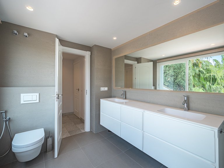 Town House for Sale in Marbella Golden Mile, Marbella, Malaga 41