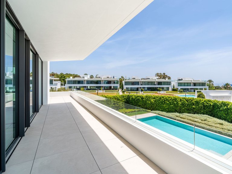 Villa for Sale in Marbella Golden Mile, Marbella, Malaga 22