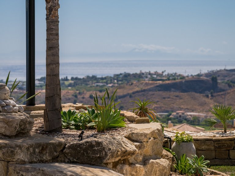 Villa for Sale in Los Arqueros, Benahavis, Malaga 9