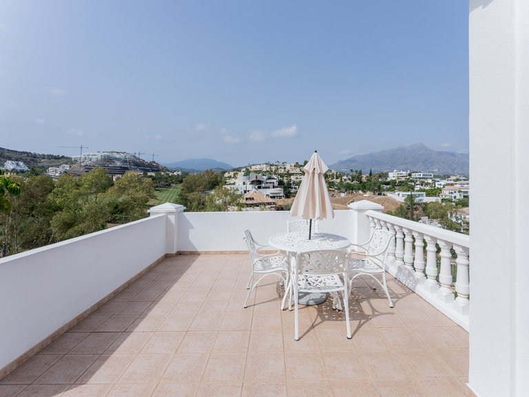 Villa for Sale in Benahavis, Malaga 21