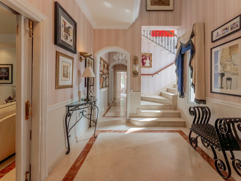 Villa for Sale in Benahavis, Malaga 13