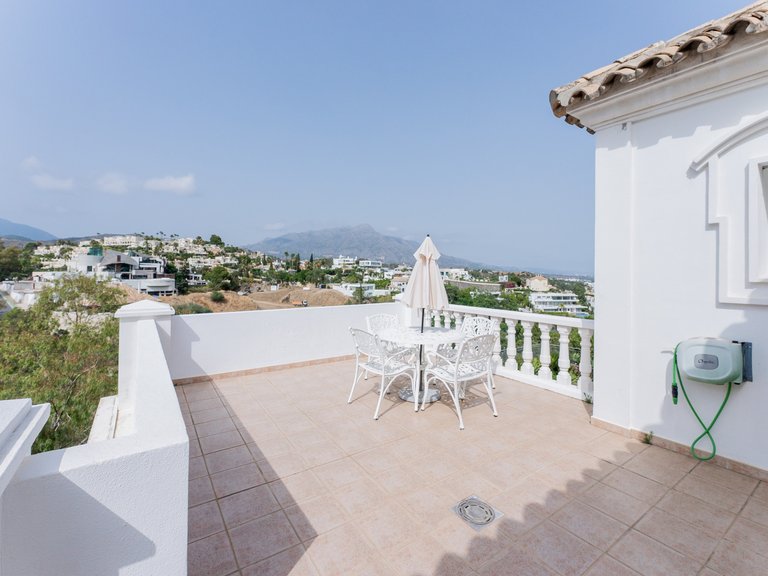 Villa for Sale in Benahavis, Malaga 20
