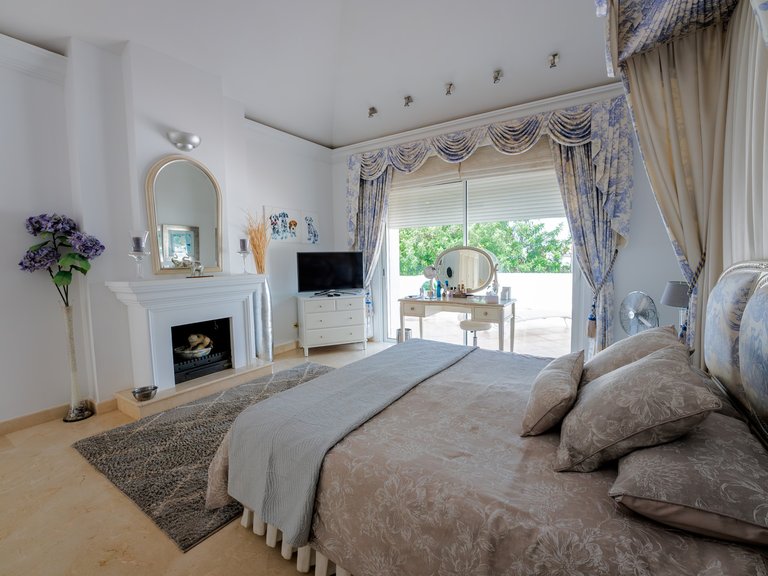 Villa for Sale in Benahavis, Malaga 17