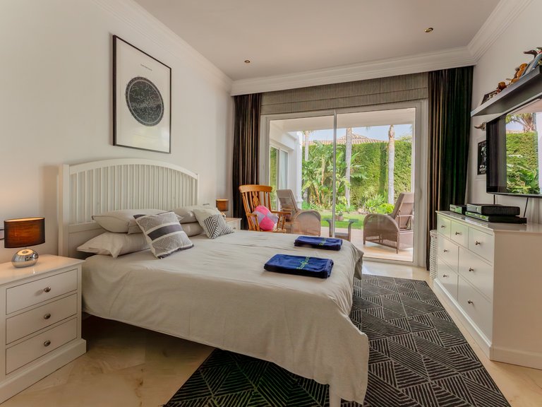 Villa for Sale in Benahavis, Malaga 8