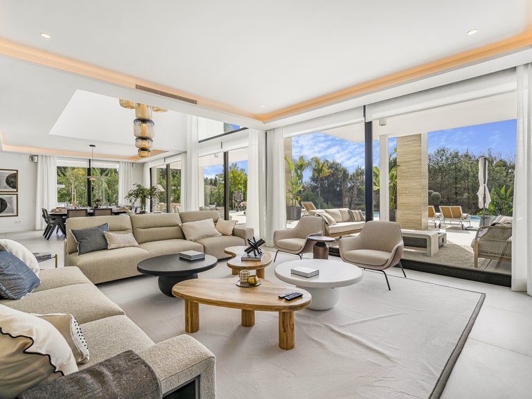 Villa for Sale in Marbella Golden Mile, Marbella, Malaga 13