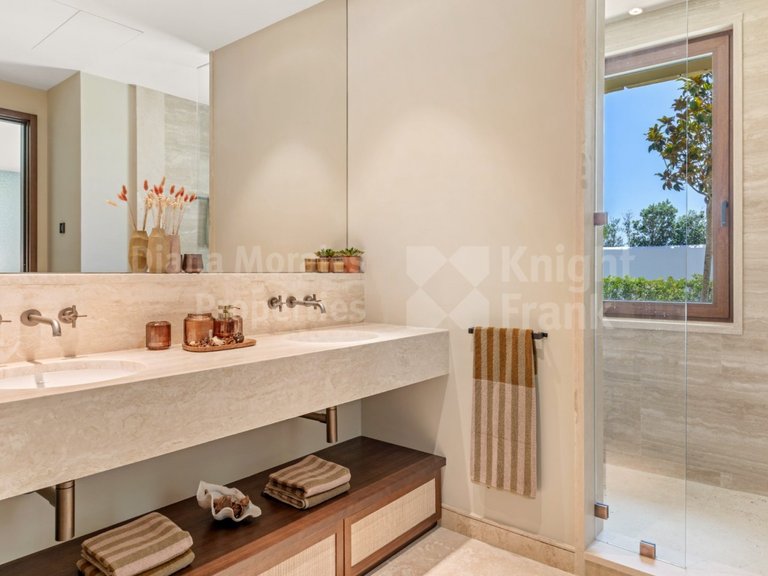 Apartment for Sale in Benahavis, Malaga 27