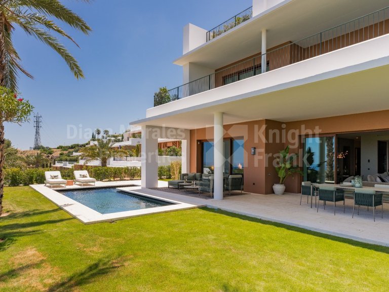 Apartment for Sale in Benahavis, Malaga 1