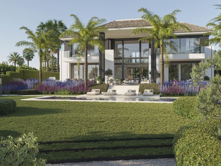 Villa for Sale in Marbella Golden Mile, Marbella, Malaga 5