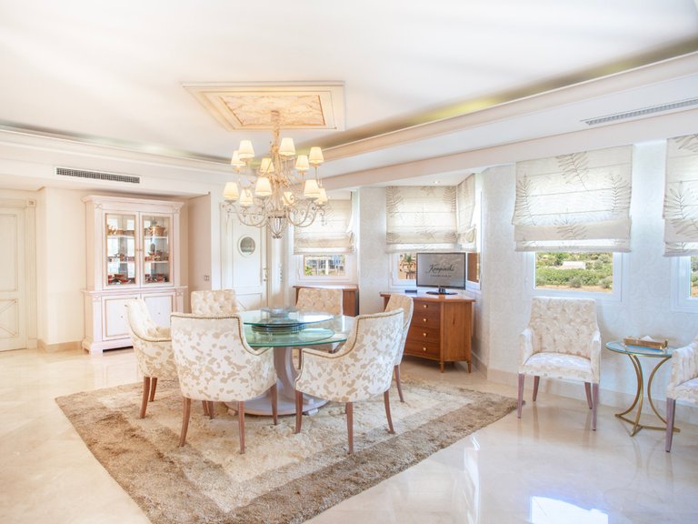 Penthouse for Sale in Estepona East, Estepona, Malaga 30