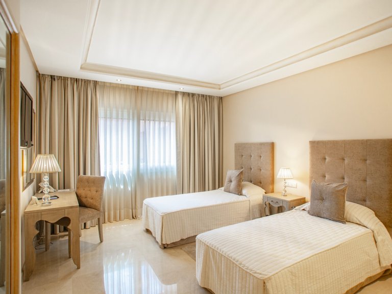 Penthouse for Sale in Estepona East, Estepona, Malaga 42
