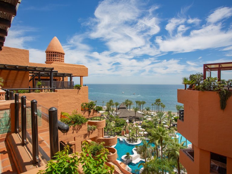 Penthouse for Sale in Estepona East, Estepona, Malaga 2