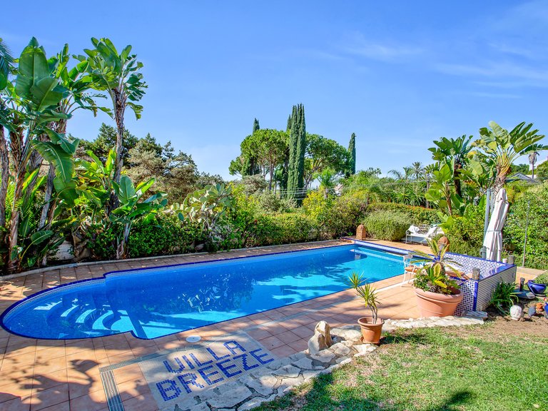 Villa for Sale in Marbella, Malaga 10