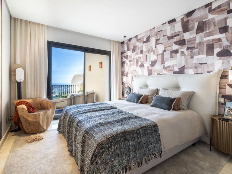 Penthouse for Sale in Benahavis, Malaga 19