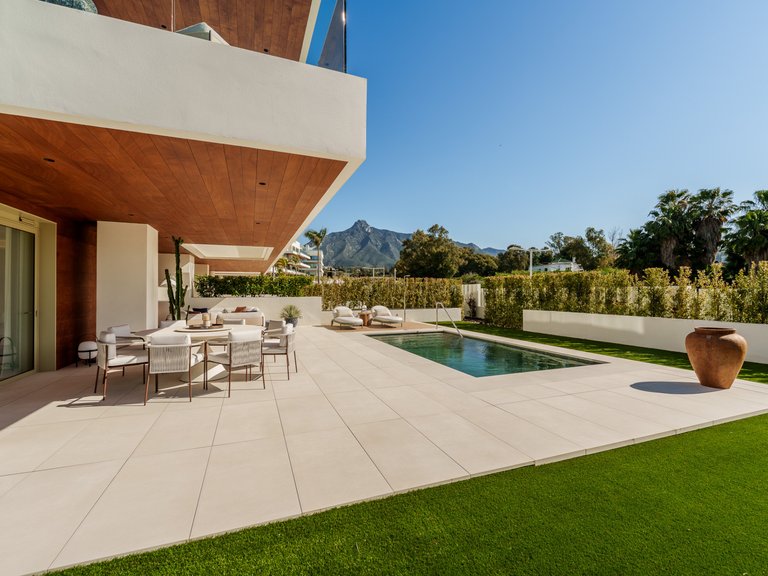 Town House for Sale in Marbella Golden Mile, Marbella, Malaga 10