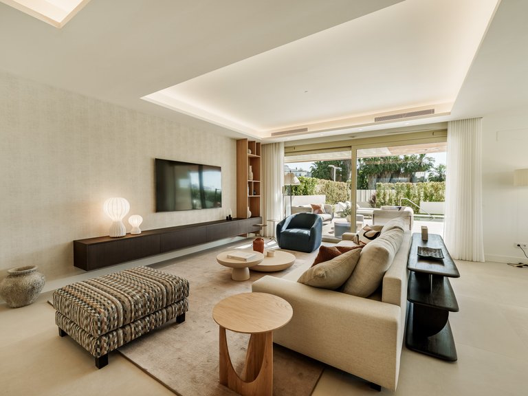 Town House for Sale in Marbella Golden Mile, Marbella, Malaga 4