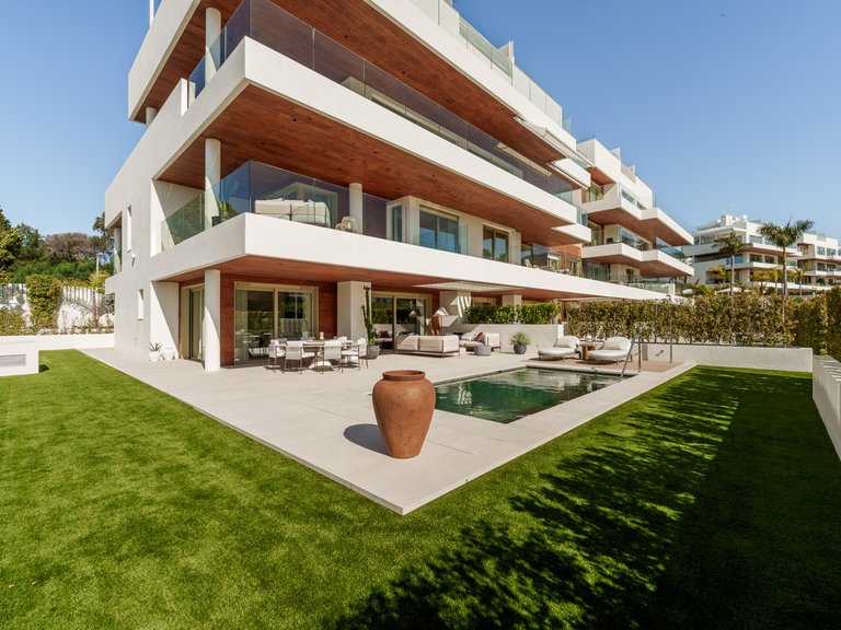 Town House for Sale in Marbella Golden Mile, Marbella, Malaga 28