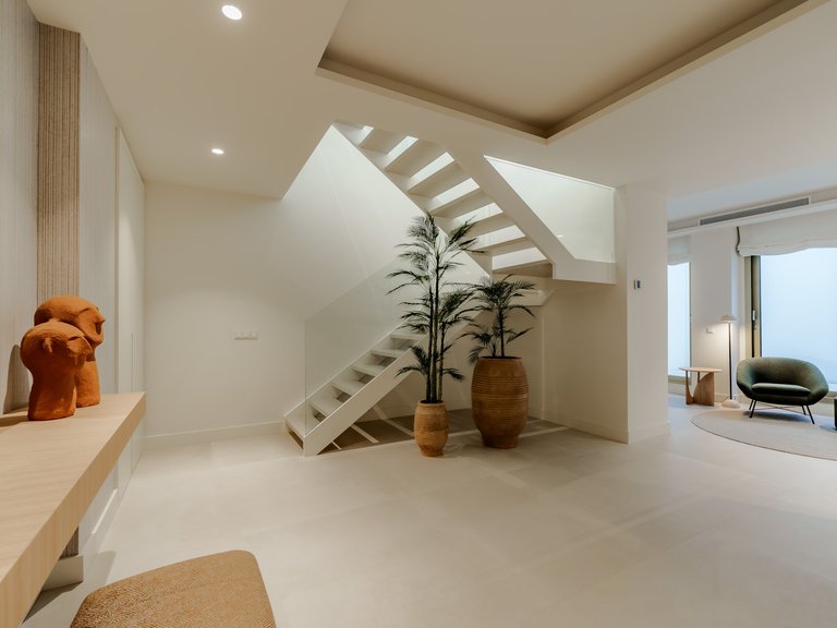 Town House for Sale in Marbella Golden Mile, Marbella, Malaga 23