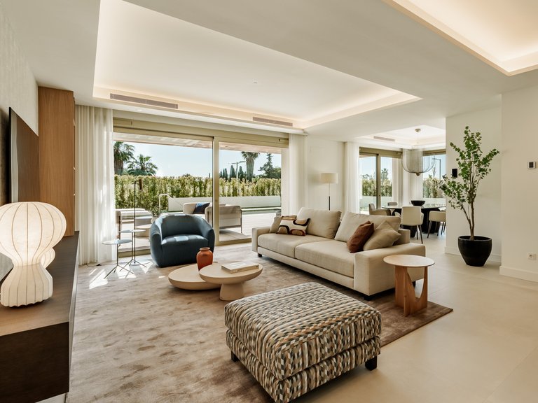 Town House for Sale in Marbella Golden Mile, Marbella, Malaga 3