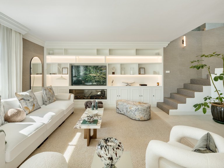 Penthouse for Sale in Marbella Golden Mile, Marbella, Malaga 1