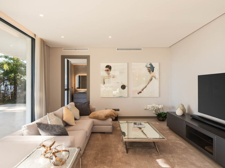 Villa for Sale in Benahavis, Malaga 36