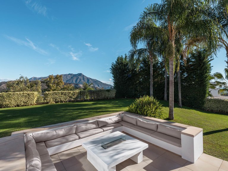 Villa for Sale in Benahavis, Malaga 5
