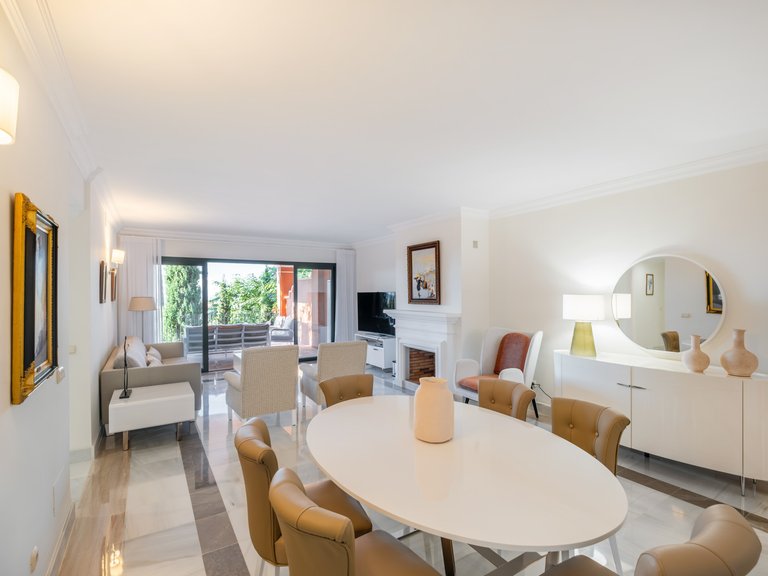 Apartment for Sale in Benahavis, Malaga 21