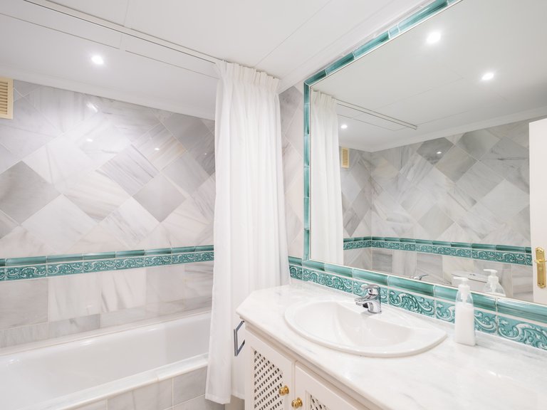 Apartment for Sale in Benahavis, Malaga 20