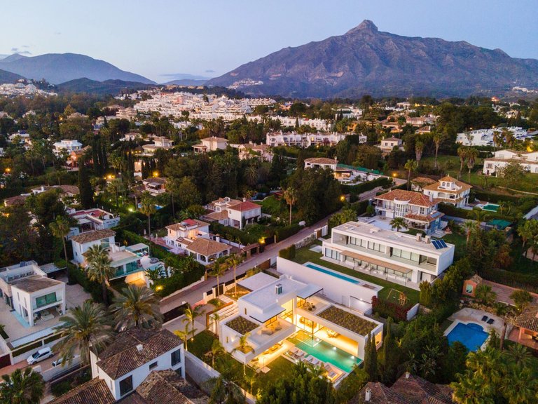 Villa for Sale in Nueva Andalucia, Marbella, Malaga 7