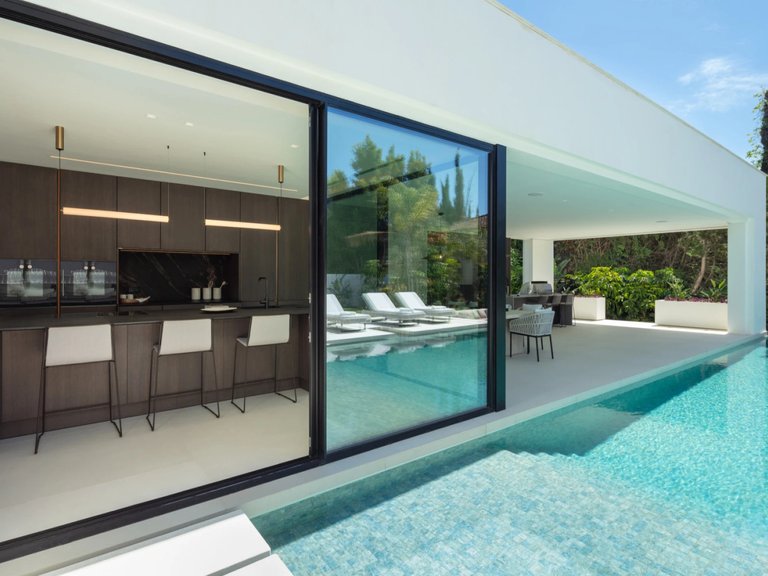 Villa for Sale in Nueva Andalucia, Marbella, Malaga 15